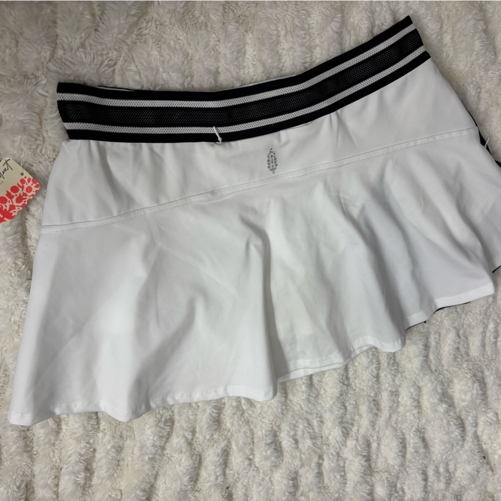 NWT FREE PEOPLE Women’s Active Round Robbin Skirt - Picture 9 of 15